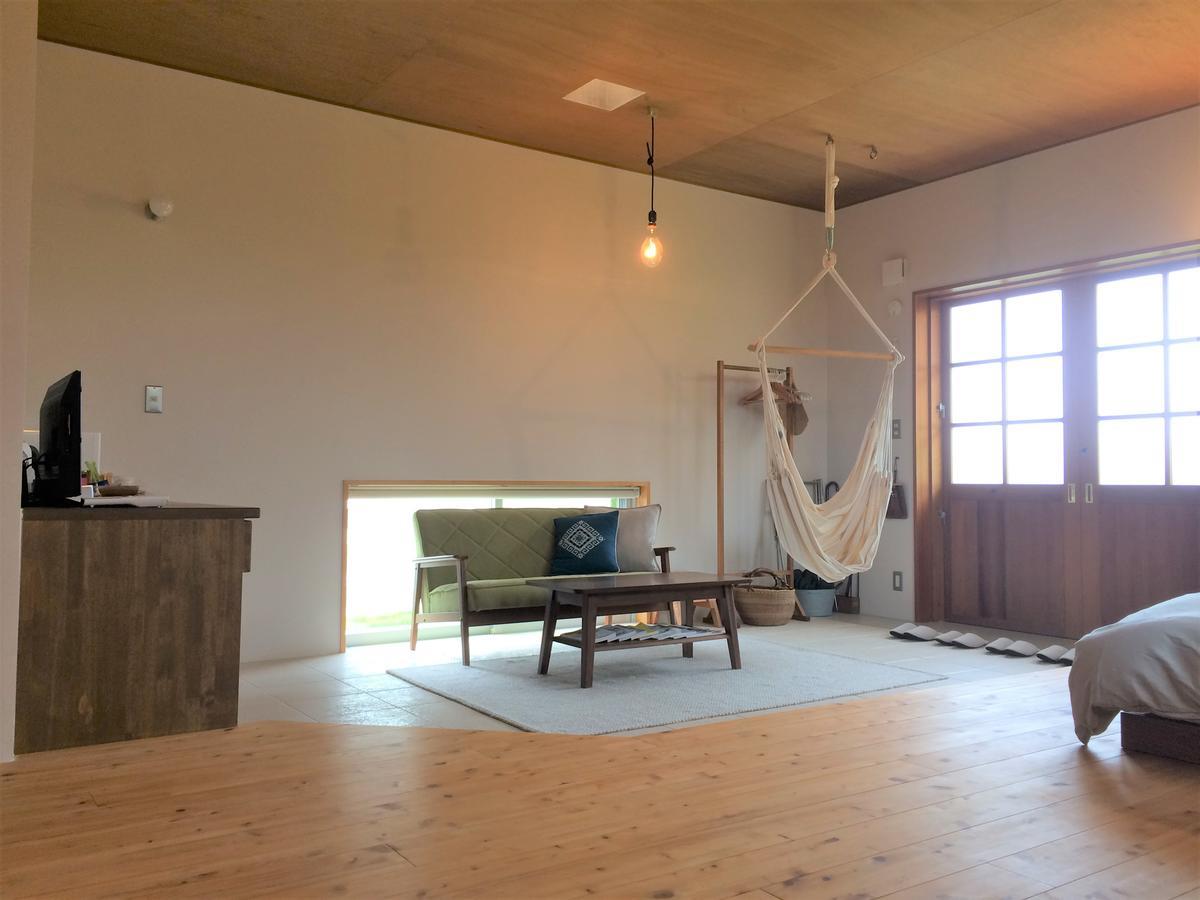 Bed and Breakfast Sumica Okinawa Екстер'єр фото